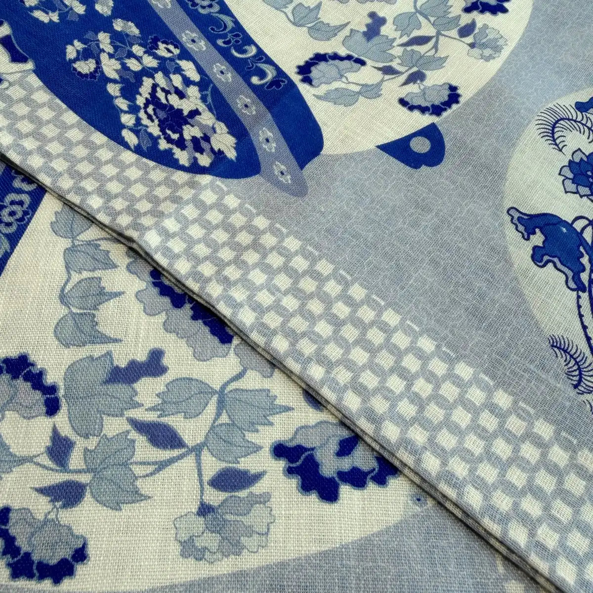 Linen Table Runner Peranakan Blue Vases