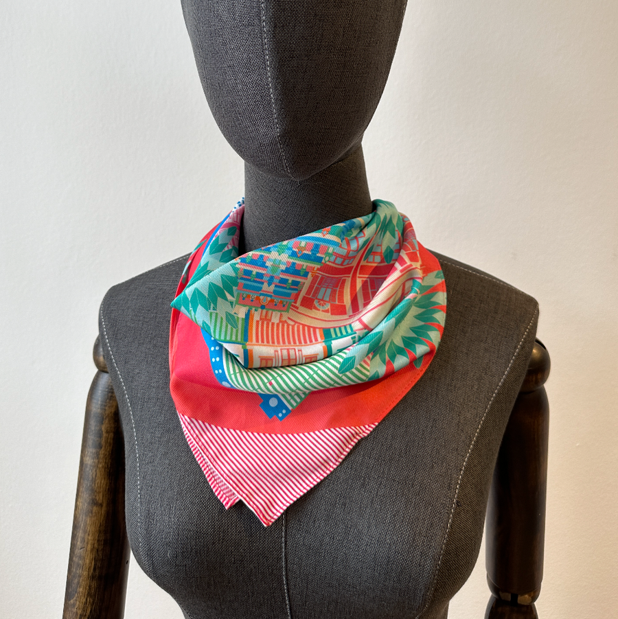 Keong Saik Rd Petite Re-Thread Scarf