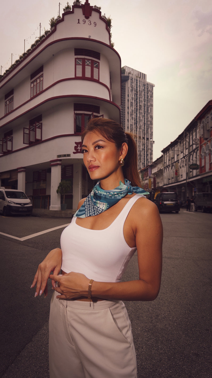 Tiong Bahru Petite Re-Thread Scarf